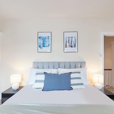 Blue Sky 3 Bedroom Cottage ويتبي المظهر الخارجي الصورة